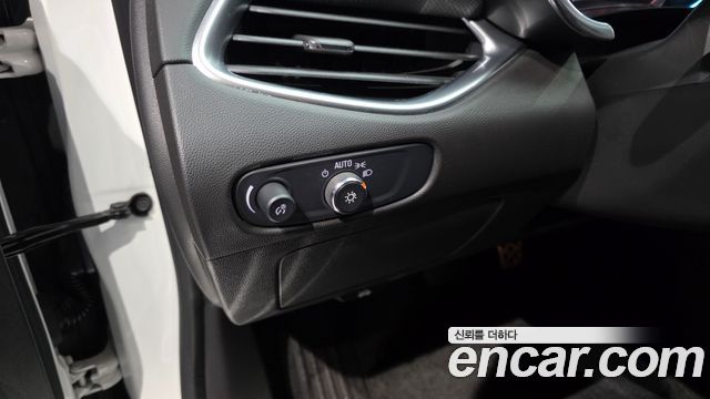 Chevrolet Korea Malibu 2017 — photo 16