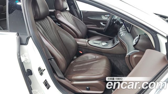Mercedes-Benz CLS-Class 2021 — photo 10