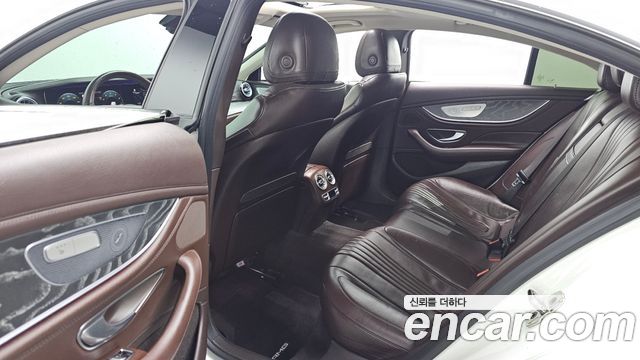 Mercedes-Benz CLS-Class 2021 — photo 12