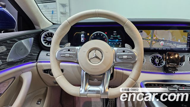 Mercedes-Benz AMG GT 2020 — photo 13