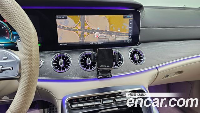 Mercedes-Benz AMG GT 2020 — photo 14