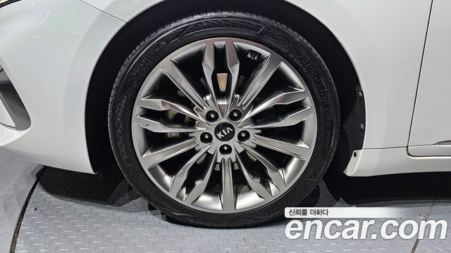 Kia K7 2020 — photo 5