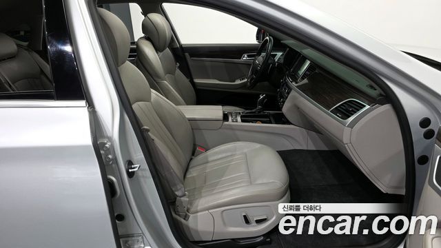 Hyundai Genesis 2016 — photo 11