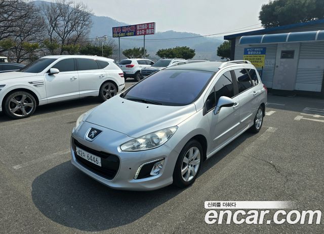 Peugeot 308 2014 — photo 2