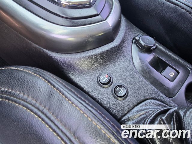 Peugeot 308 2014 — photo 16