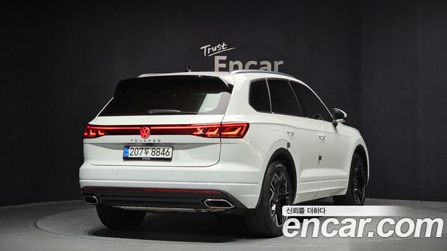 Volkswagen Touareg 2026 — photo 2
