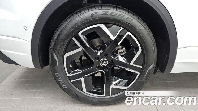Volkswagen Touareg 2026 — photo 5