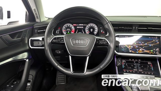 Audi A6 2021 — photo 13