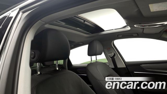 Audi A6 2021 — photo 17