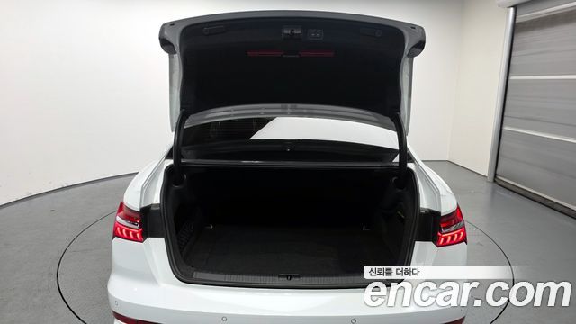 Audi A6 2021 — photo 20
