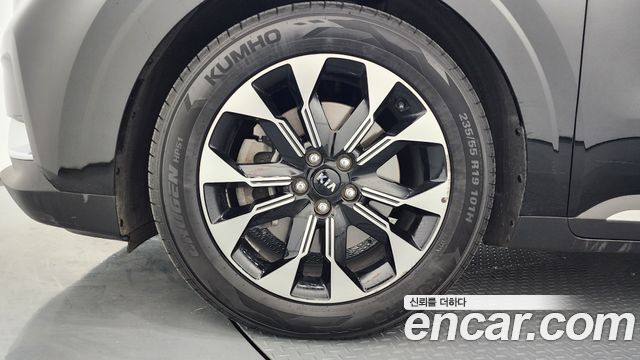 Kia Canival 2021 — photo 5