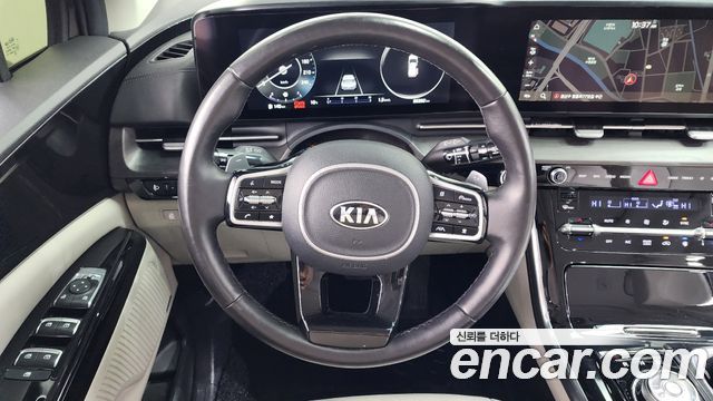 Kia Canival 2021 — photo 13