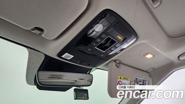 Kia Canival 2021 — photo 17