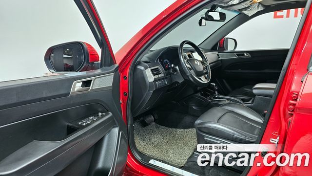 KG Mobility Rexton 2018 — photo 11
