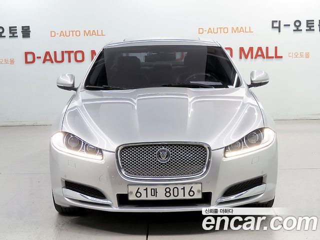 Jaguar XF 2013 — photo 2