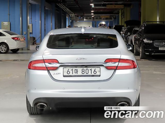 Jaguar XF 2013 — photo 3
