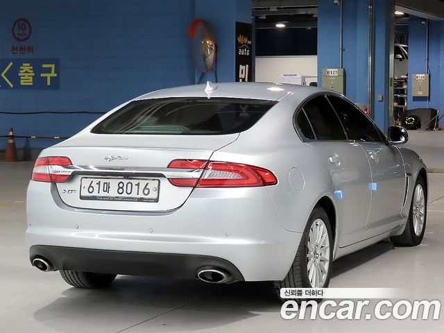 Jaguar XF 2013 — photo 4