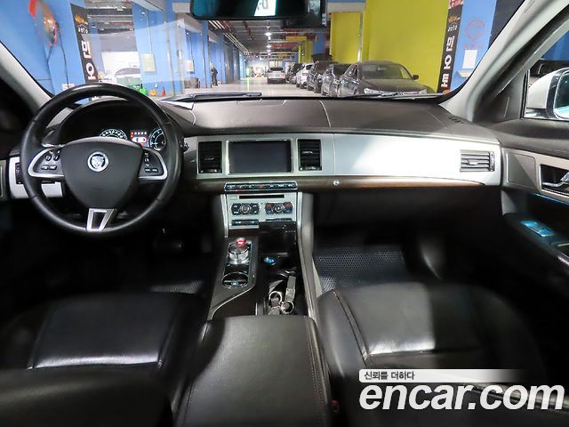 Jaguar XF 2013 — photo 5