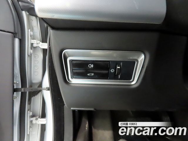 Jaguar XF 2013 — photo 15
