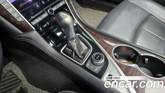 Infiniti Q50 2015 — photo 9