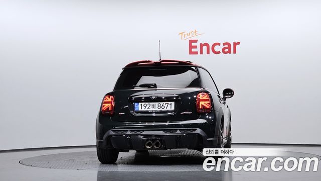 Mini Cooper 2023 — photo 4