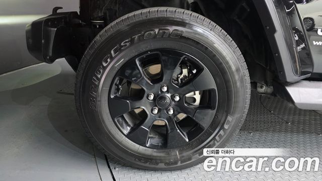 Jeep Wrangler 2022 — photo 5