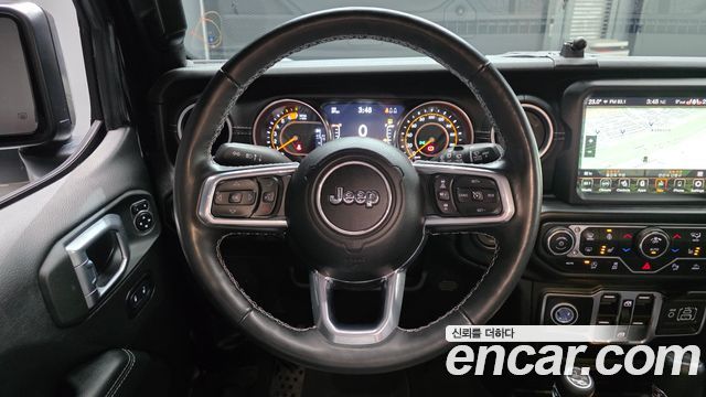 Jeep Wrangler 2022 — photo 13