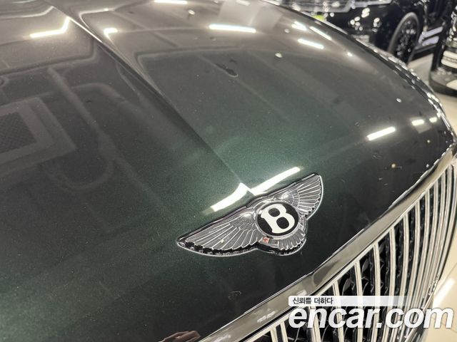 Bentley Bentayga 2024 — photo 18
