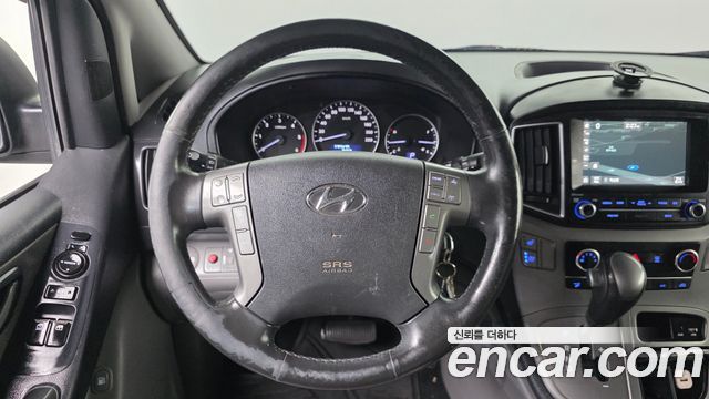 Hyundai Starex 2018 — photo 14