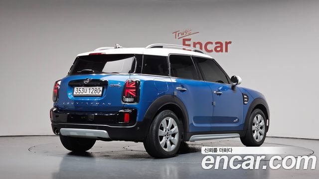 Mini Countryman 2018 — photo 2