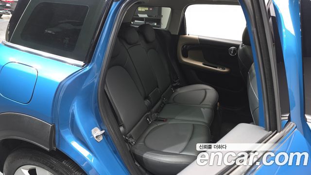 Mini Countryman 2018 — photo 11
