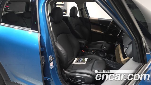 Mini Countryman 2018 — photo 12