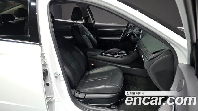 Hyundai Sonata 2022 — photo 10