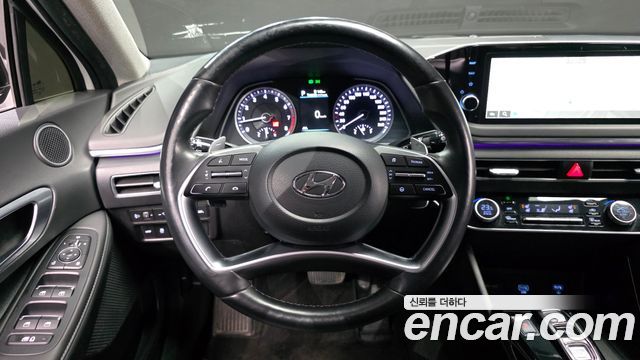 Hyundai Sonata 2022 — photo 13
