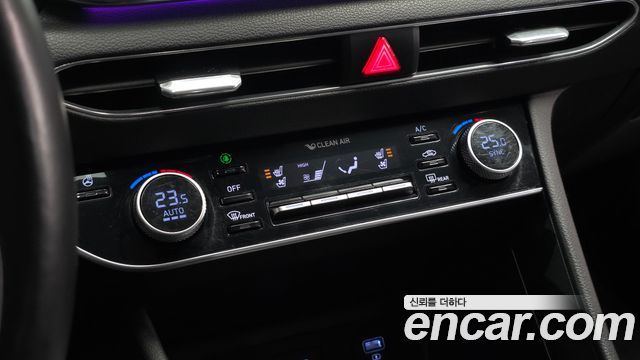 Hyundai Sonata 2022 — photo 18