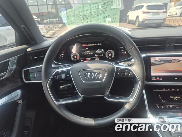 Audi A6 2022 — photo 11