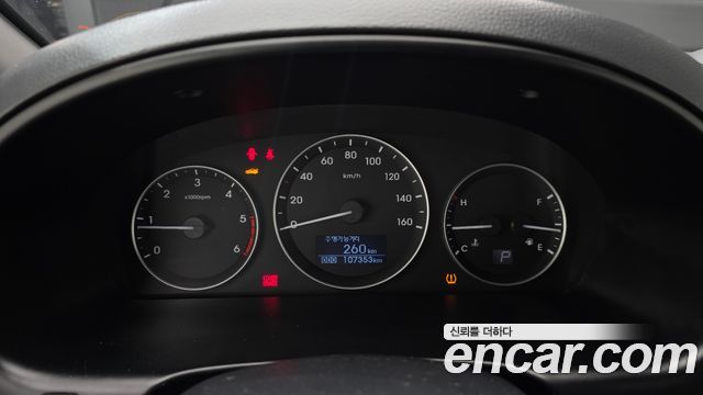 Hyundai Starex 2016 — photo 8