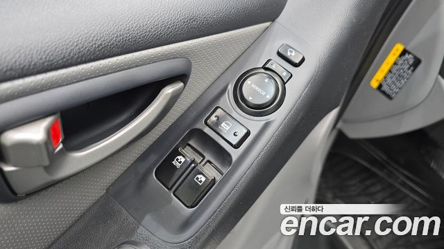 Hyundai Starex 2016 — photo 14