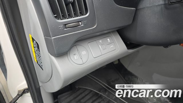 Hyundai Starex 2016 — photo 15