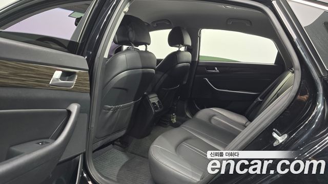 Hyundai Sonata 2015 — photo 12