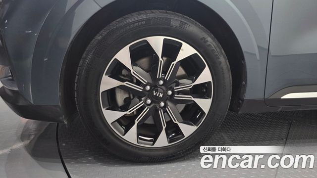 Kia Canival 2021 — photo 5