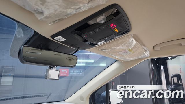Kia Canival 2021 — photo 18