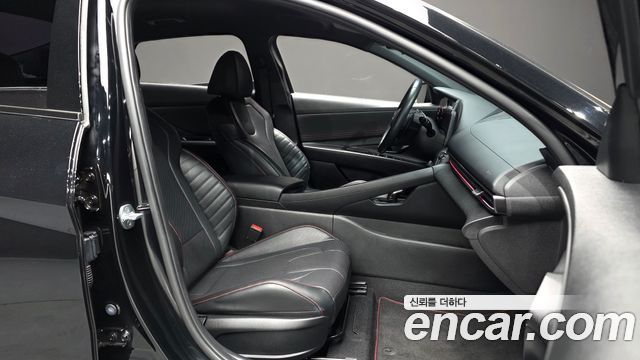 Hyundai AVANTE 2021 — photo 11