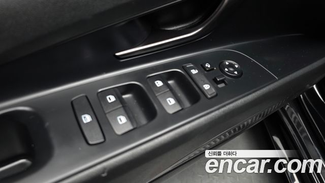 Hyundai AVANTE 2021 — photo 18