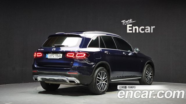 Mercedes-Benz GLC-Class 2021 — photo 2