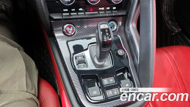 Jaguar F-TYPE 2016 — photo 9