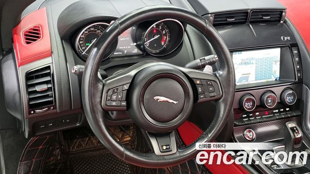 Jaguar F-TYPE 2016 — photo 12