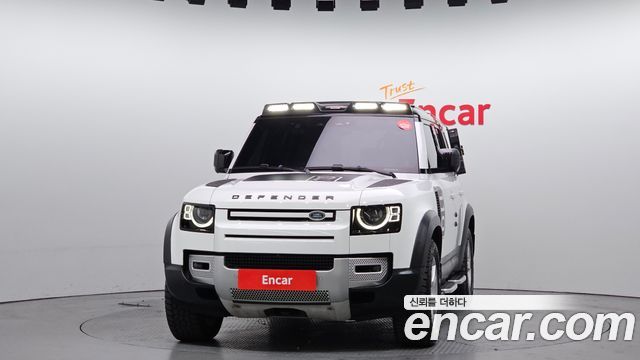 Land Rover Defender 2022 — photo 3
