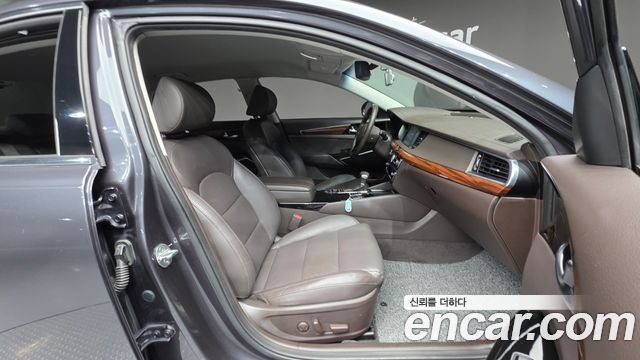 Kia K7 2016 — photo 10