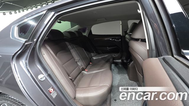 Kia K7 2016 — photo 19